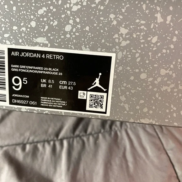 Jordan | Shoes | Jordan 4 Infared Size 95 Only Worn Twice Og  display picture 2
